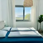 Coral Bay Garden *
