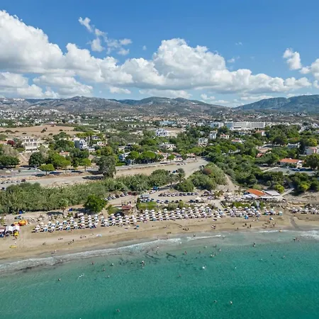 Coral Bay Garden Διαμέρισμα