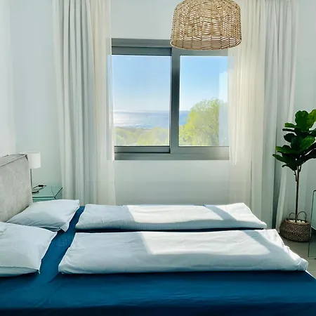 Coral Bay Garden *