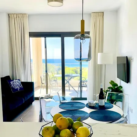 Coral Bay Garden Apartament