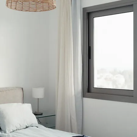 Coral Bay Garden Apartment